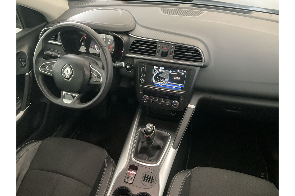 Interno lato guidatore, dal sedile posteriore
