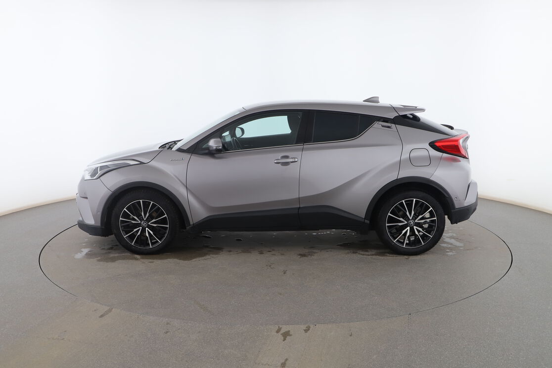 Exterior lado izquierdo