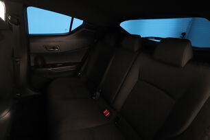 Interior asientos traseros lado del conductor