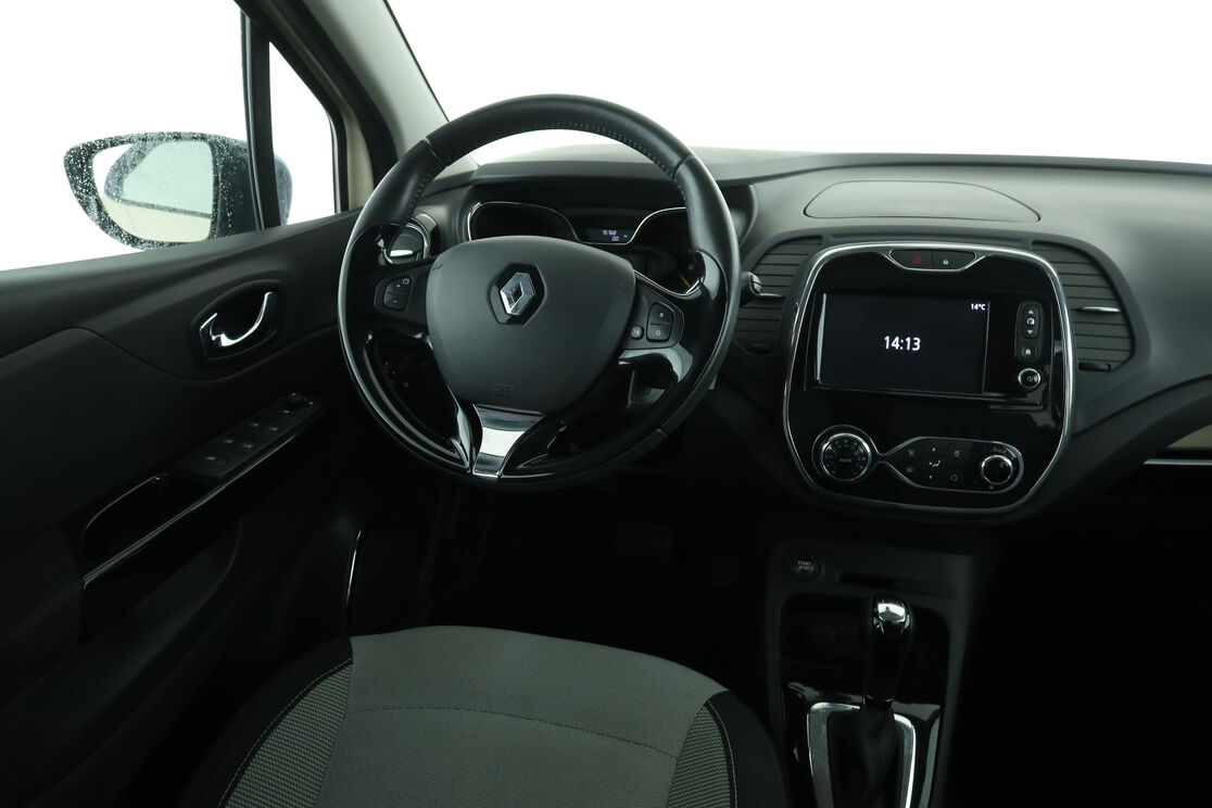 Intérieur côté conducteur depuis le siège arrière