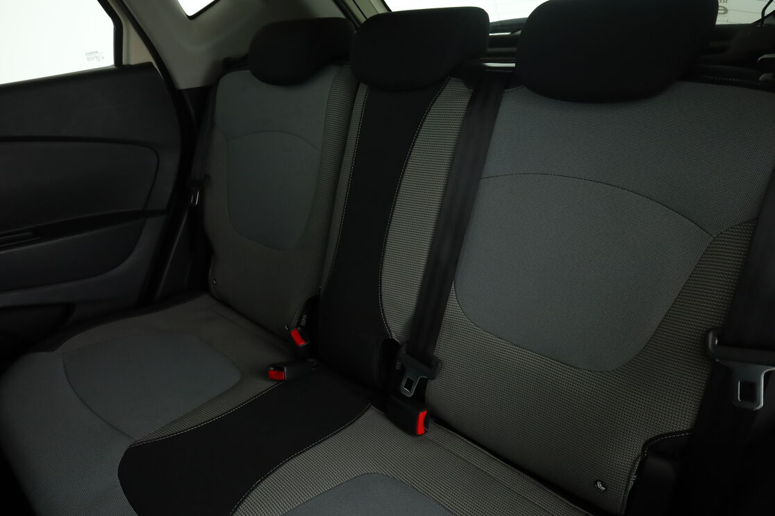 Intérieur sièges arrière depuis le côté conducteur