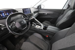 Intérieur côté conducteur 2