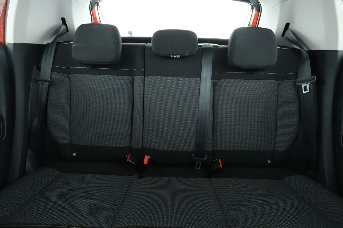 Interior asiento trasero