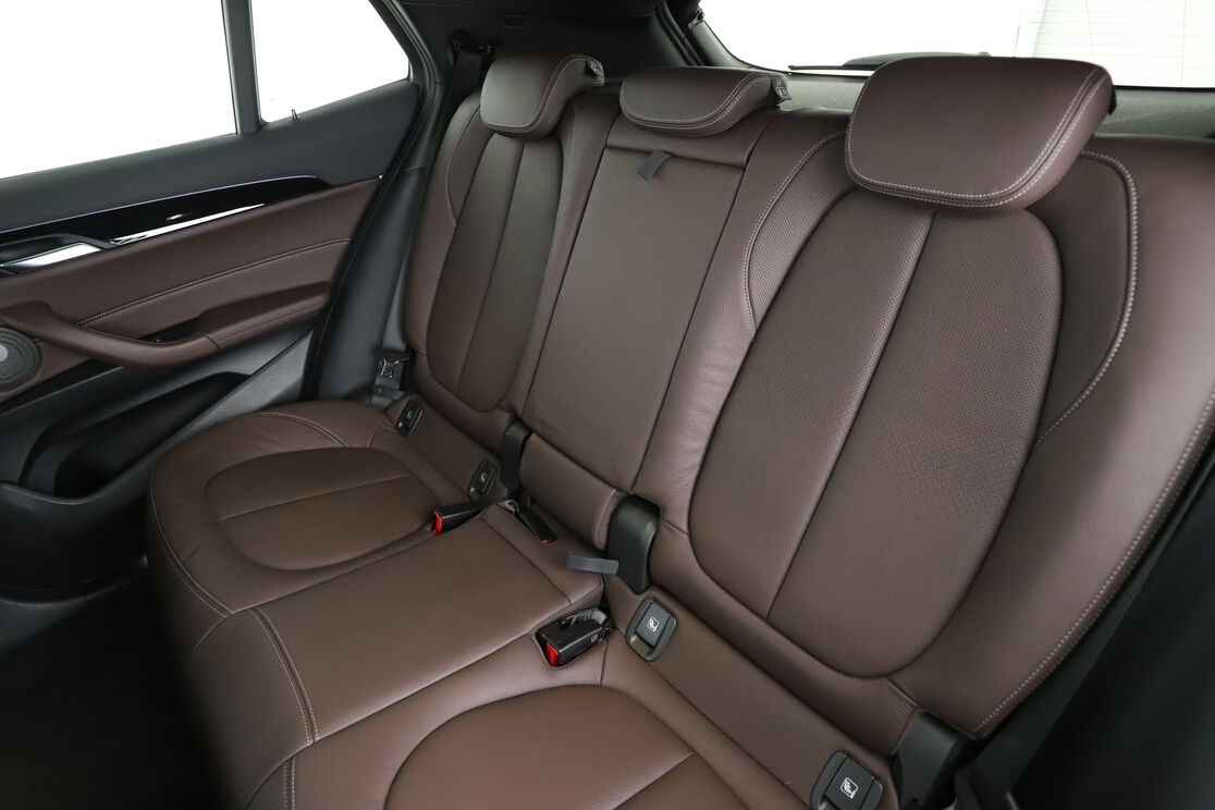 Innenraum Rücksitze Fahrerseite