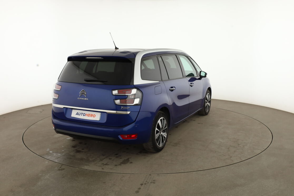 Extérieur arrière droit