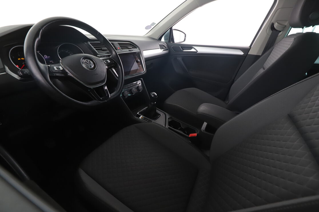 Intérieur côté conducteur 2