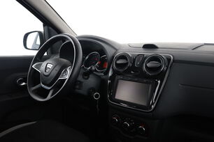 Intérieur côté conducteur depuis le siège arrière