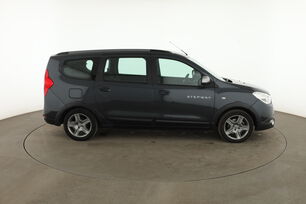 Extérieur côté droit