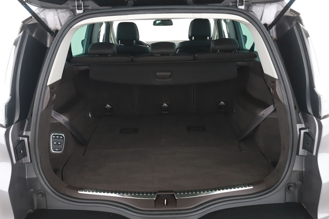 Innenraum Kofferraum 2