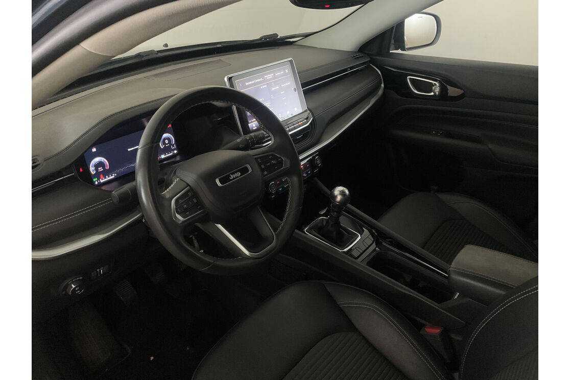 Interno lato guidatore 2