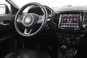 Förarsida sett från baksätet