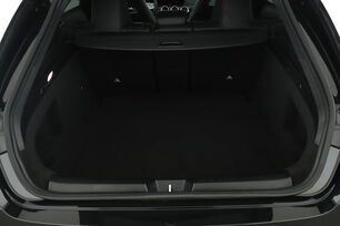 carDetails.imgAlt.interior.9