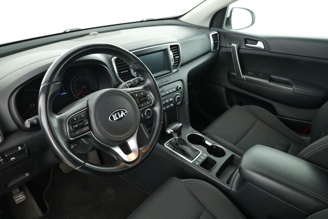 Intérieur côté conducteur 2