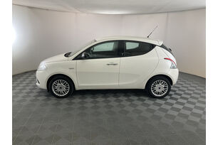Esterno lato sinistro