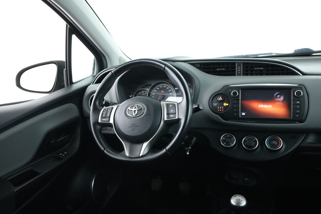 Intérieur côté conducteur depuis le siège arrière