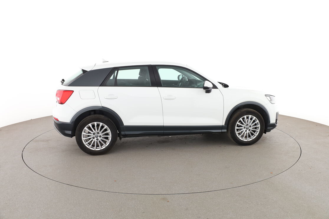 Extérieur avant droit