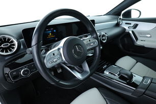 Intérieur côté conducteur 2