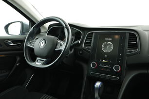 Intérieur côté conducteur depuis le siège arrière