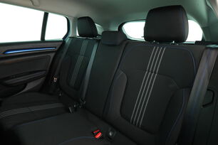 Intérieur sièges arrière depuis le côté conducteur