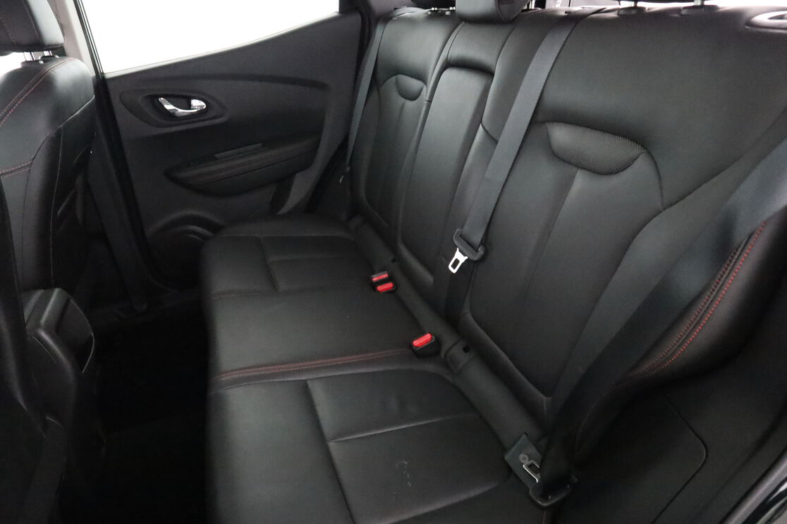 Intérieur sièges arrière depuis le côté conducteur