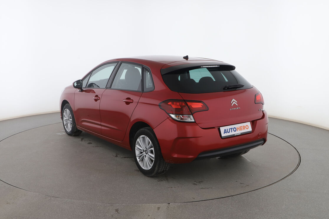 Exterior trasero izquierdo