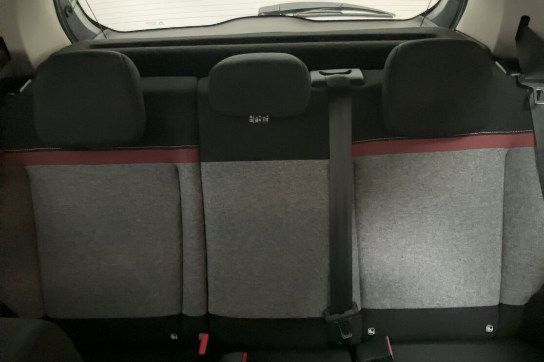 Interior asiento trasero