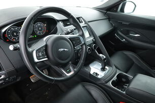 Intérieur côté conducteur 2