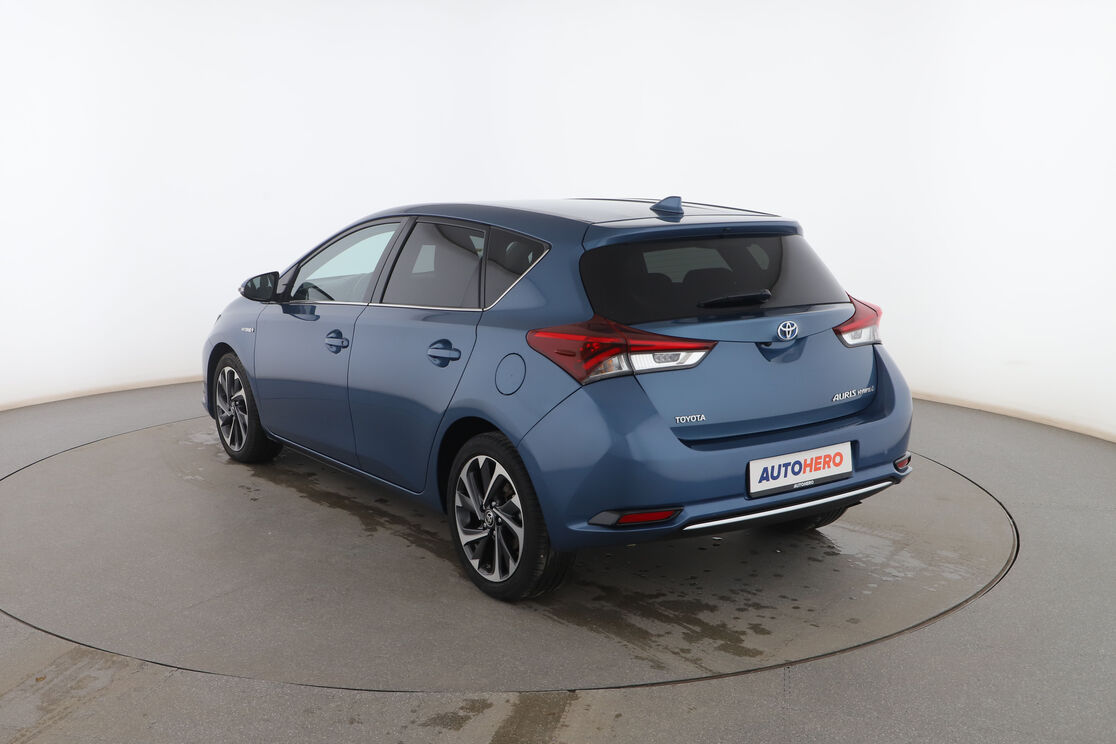 Exterior trasero izquierdo