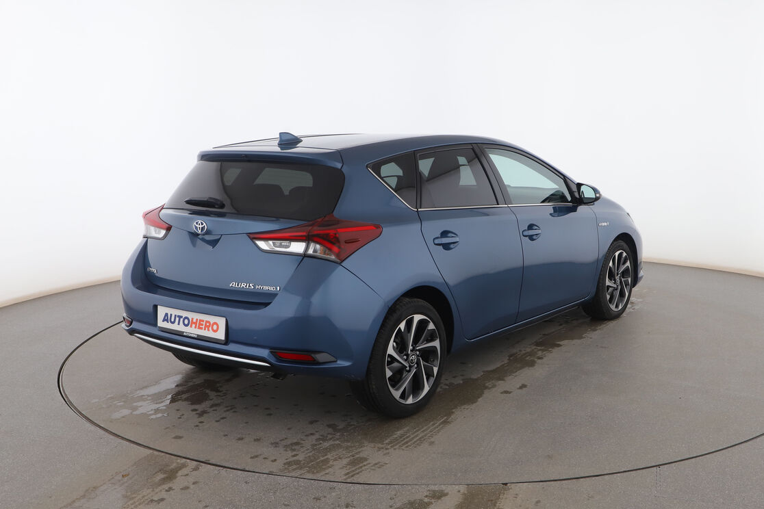 Exterior posterior derecho