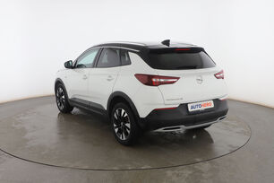 Exterior trasero izquierdo