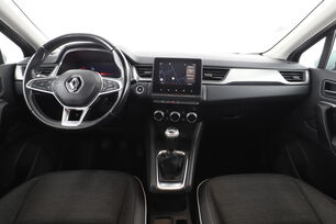 Intérieur avant de l'habitacle depuis le siège arrière