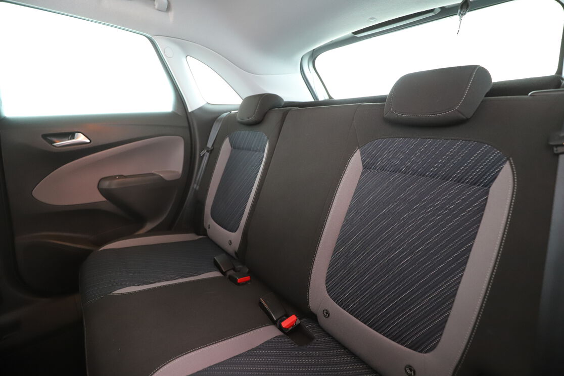 Intérieur sièges arrière depuis le côté conducteur