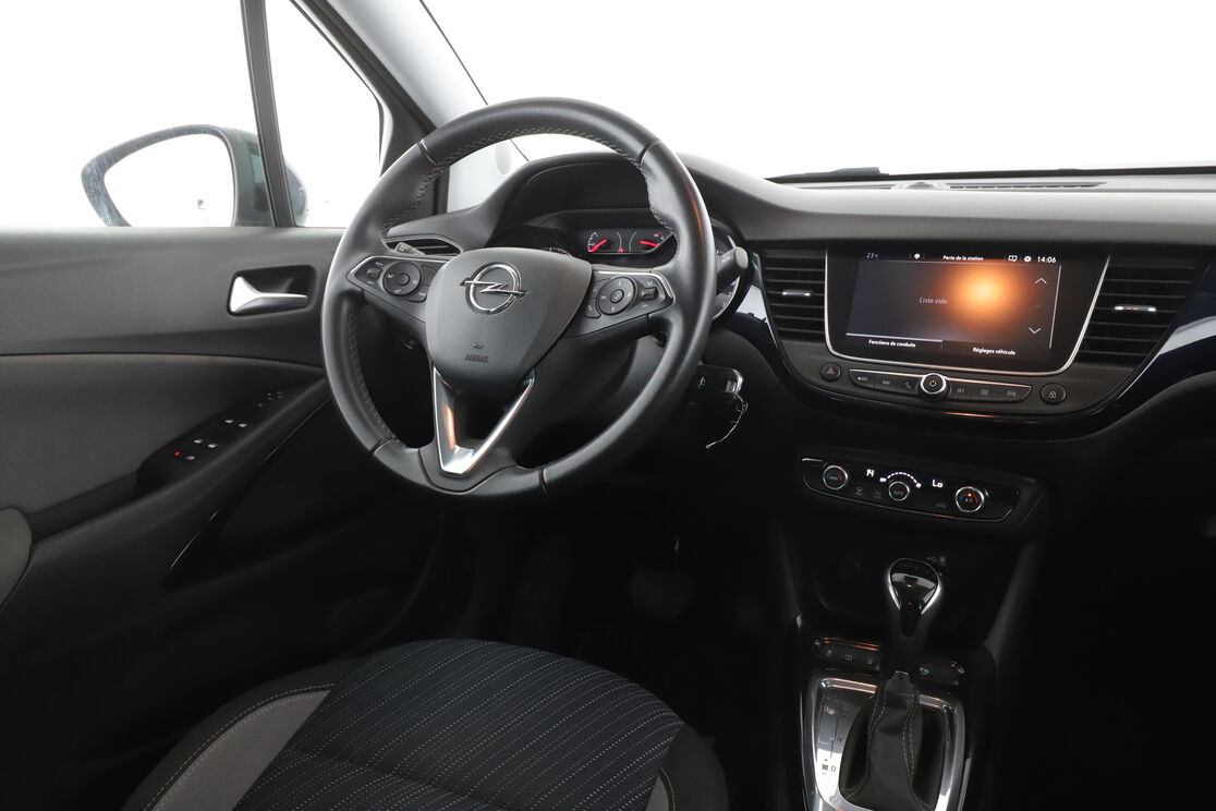 Intérieur côté conducteur depuis le siège arrière