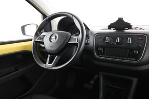 Intérieur côté conducteur depuis le siège arrière