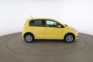 Extérieur côté droit