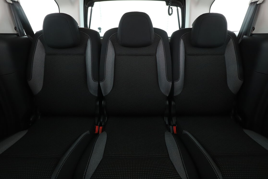 Interior asiento trasero