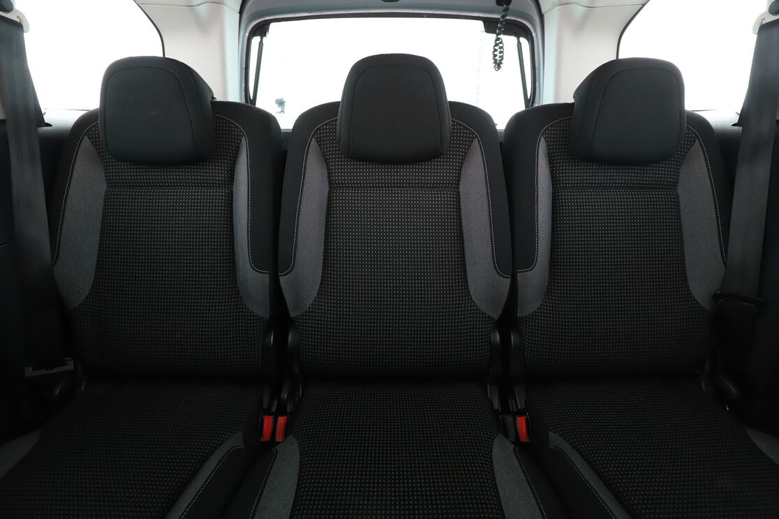 Interior asiento trasero