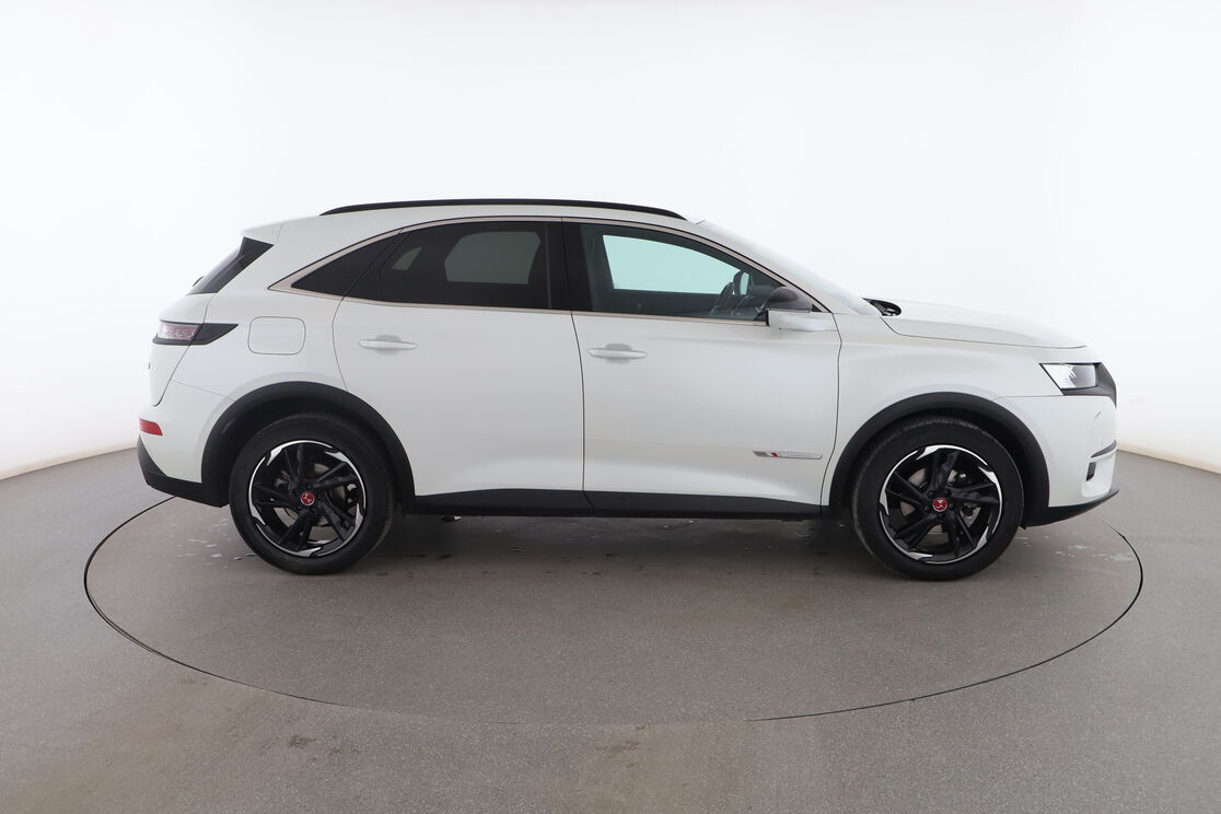 Exterior lado derecho