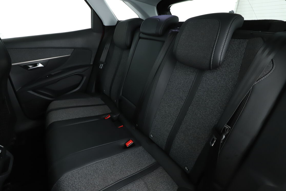 Intérieur sièges arrière depuis le côté conducteur