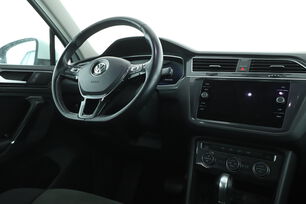 Intérieur côté conducteur depuis le siège arrière