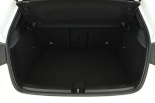 carDetails.imgAlt.interior.9