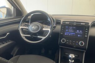 Interior frontal de la cabina desde el asiento trasero