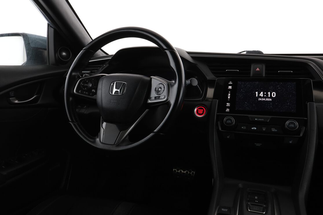 Intérieur côté conducteur depuis le siège arrière