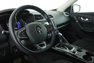 Innenraum auf der Fahrerseite 2