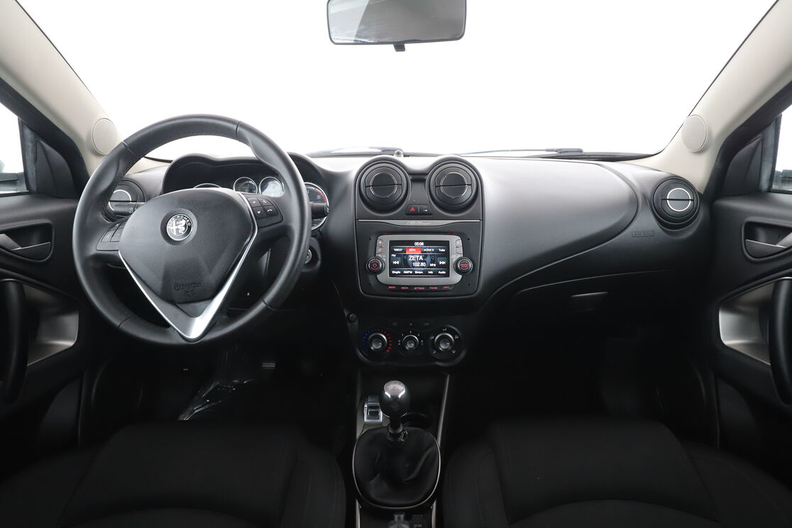 Alfa-Romeo Mito 1.3 Multijet Schwarz gebraucht, Diesel und Handschaltung,  102.500 Km - 9.900 €