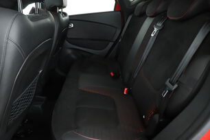 Intérieur sièges arrière depuis le côté conducteur