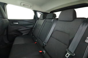 Intérieur sièges arrière depuis le côté conducteur