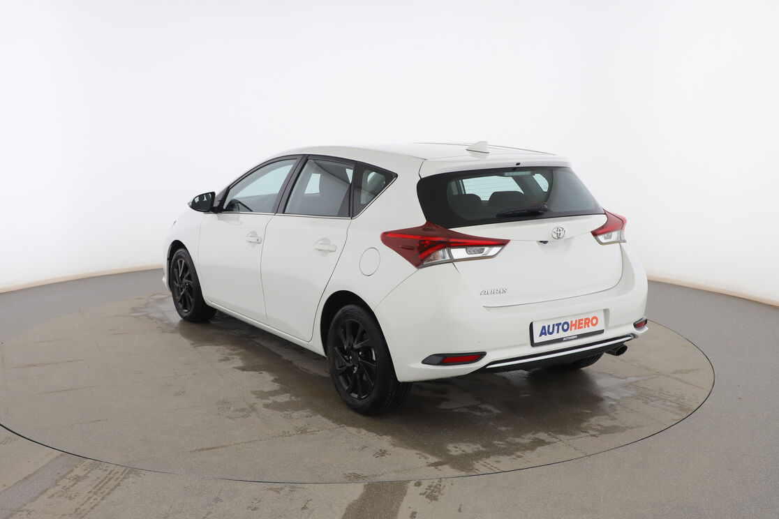 Exterior trasero izquierdo