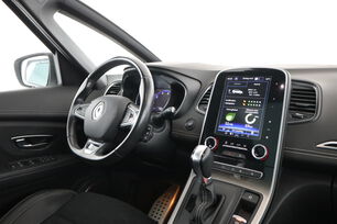 Intérieur côté conducteur depuis le siège arrière