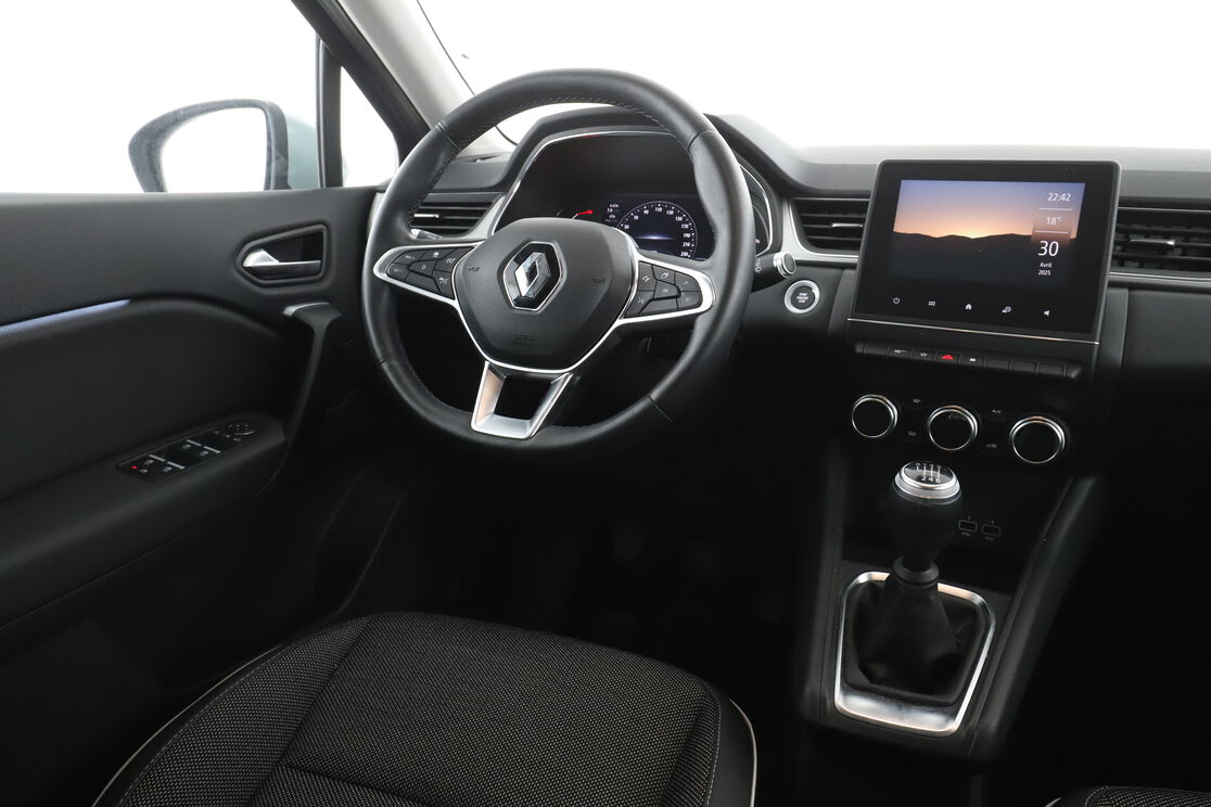 Intérieur côté conducteur depuis le siège arrière
